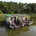 Hotel na wodzie Floss 1 *